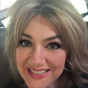 Meet your Posher, Freda